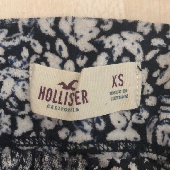 Hollister Skirt - Picture 3 of 3